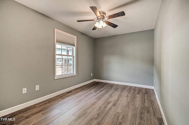 660 S Jena Beth Dr Unit 1, Elizabethton, TN 37643 - unfurnished room featuring wood finished floors and a ceiling fan