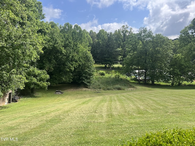 861 Hickory Tree Rd, Bristol, TN 37620