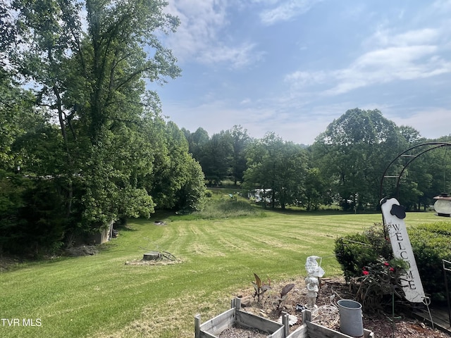 861 Hickory Tree Rd, Bristol, TN 37620