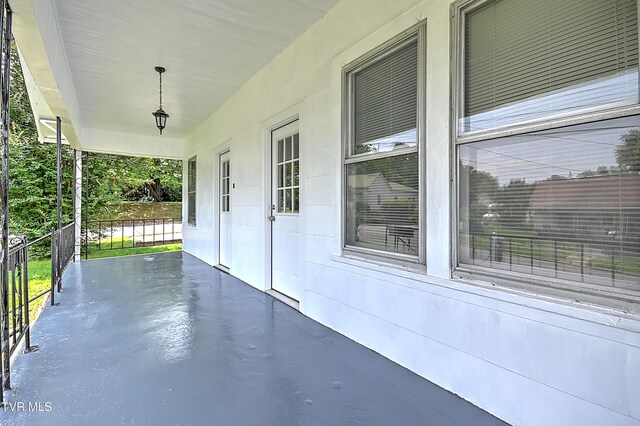 908 Afton St, Johnson City, TN 37601 - photo 5