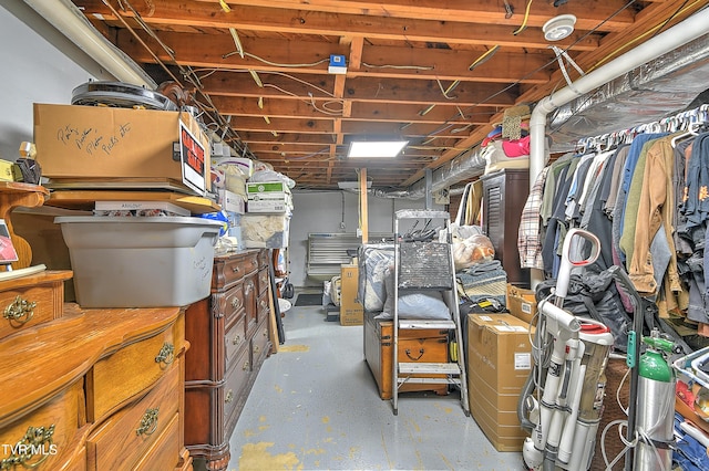 404 Stuffle St, Kingsport, TN 37660 - view of storage area