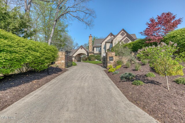 1009 Gloucester Ct, Kingsport, TN 37660 - photo 2