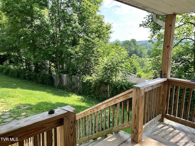 692 NE Hamner Ave, Norton, VA 24273 - view of deck