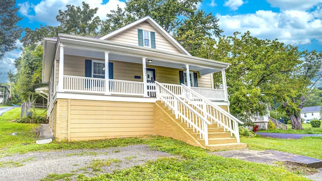 907 Baxter St, Johnson City, TN 37601 - photo 2