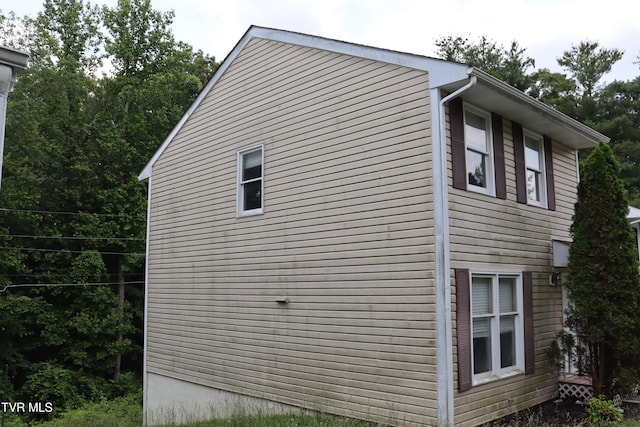 45 Laurel Rdg, Big Stone Gap, VA 24219 - view of side of home