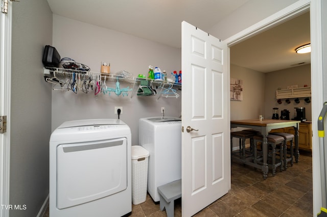 395 Kings Rd, Piney Flats, TN 37686 - washroom featuring washing machine and clothes dryer
