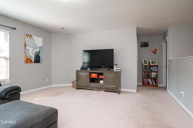 395 Kings Rd, Piney Flats, TN 37686 - living area with light carpet and baseboards