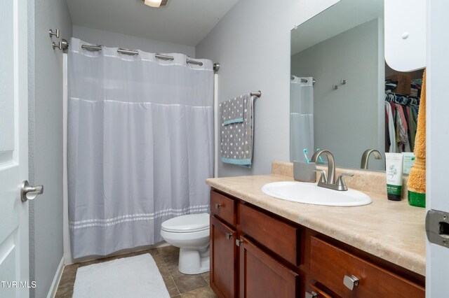 395 Kings Rd, Piney Flats, TN 37686 - full bathroom with vanity, a shower with shower curtain, and a spacious closet