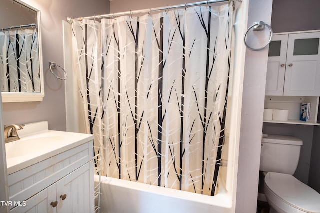 934 Massachusetts Ave, Bristol, VA 24201 - full bath featuring vanity and shower / tub combo