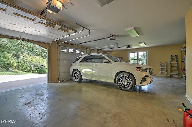 287 Pactolus Rd, Kingsport, TN 37663 - garage with a garage door opener