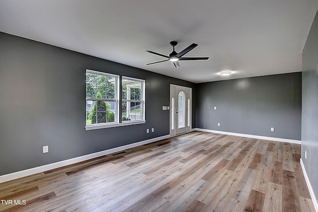 102 Spring Hill Dr, Unicoi, TN 37692 - empty room featuring wood finished floors and a ceiling fan