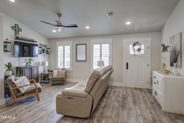 457 W St, Greeneville, TN 37745 - living area with a ceiling fan, light wood-style floors, vaulted ceiling, and recessed lighting