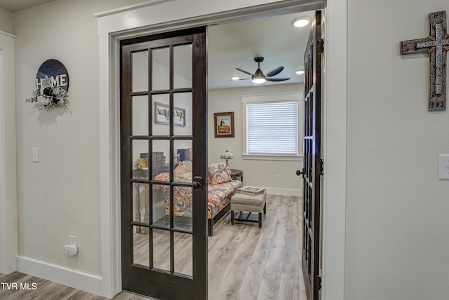 457 W St, Greeneville, TN 37745 - entryway featuring light wood-type flooring, ceiling fan, and recessed lighting
