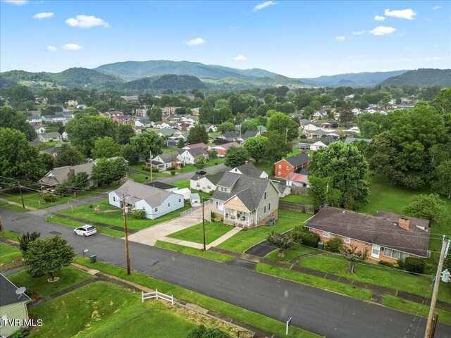 404 Allen Ave, Elizabethton, TN 37643 - photo 9