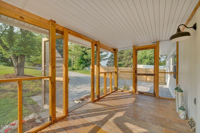 252 Kiser Cir, Jonesborough, TN 37659 - view of unfurnished sunroom