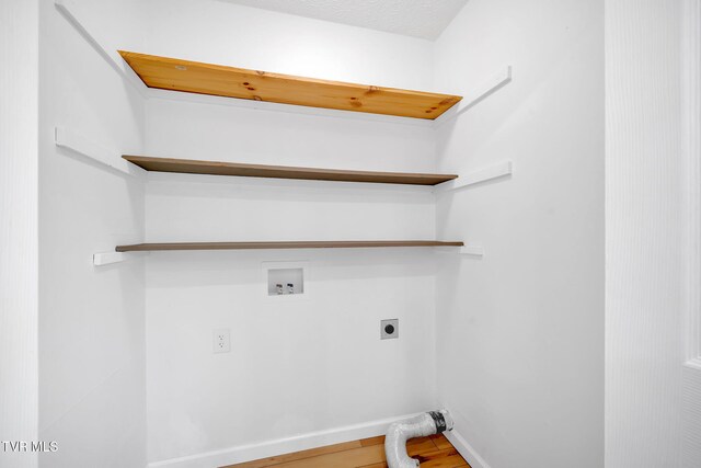 252 Kiser Cir, Jonesborough, TN 37659 - laundry room featuring electric dryer hookup, hookup for a washing machine, and wood finished floors
