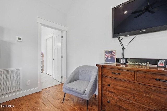 313 Treadway Trl, Jonesborough, TN 37659 - sitting room featuring light wood finished floors and ceiling fan