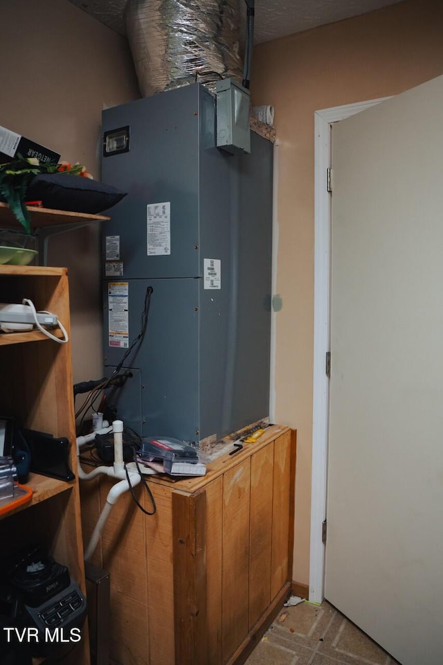 3516 James Phillips Way, Sevierville, TN 37876 - utility room featuring heating unit