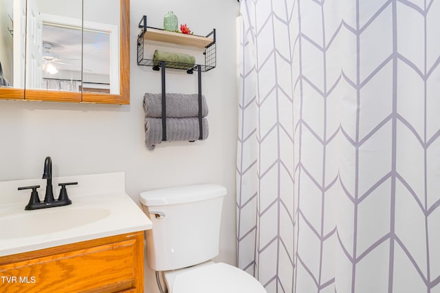 149 Cochran Rd, Jonesborough, TN 37659 - full bathroom with vanity, curtained shower, and ceiling fan