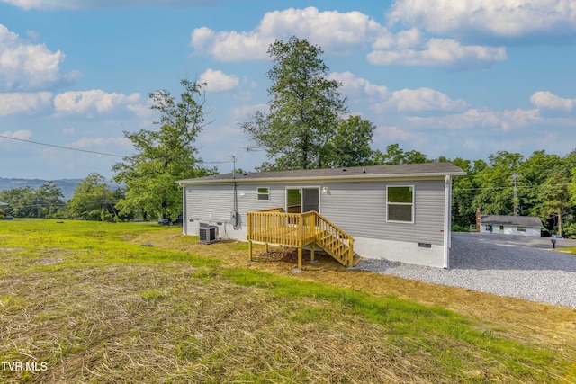 1826 Loop Rd, Lafollette, TN 37766 - rear view of property with crawl space