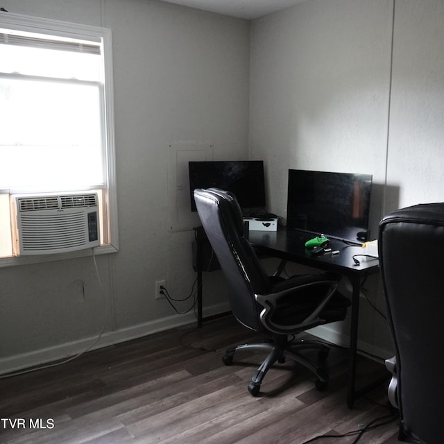 206 Hialeah Dr, Kingsport, TN 37660 - office space with wood finished floors and cooling unit