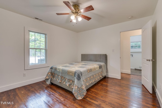 3025 Shipley St, Kingsport, TN 37664 - bedroom featuring wood finished floors and ceiling fan
