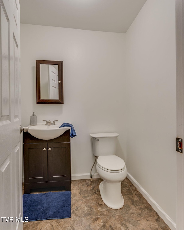 3025 Shipley St, Kingsport, TN 37664 - bathroom featuring vanity and toilet