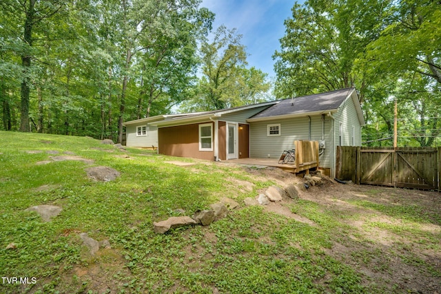 3025 Shipley St, Kingsport, TN 37664 - rear view of house featuring a gate and a wooden deck