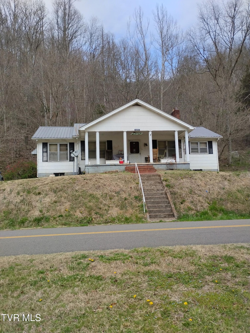 1602 Fairview Rd, Duffield, VA 24244 - photo 1
