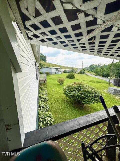222 SW Azalea Dr, Wise, VA 24293 - view of grassy yard