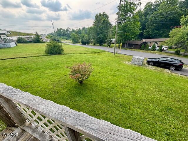 222 SW Azalea Dr, Wise, VA 24293 - view of green lawn