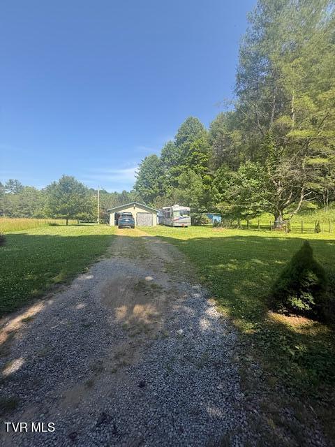 123 Mcmahan Gibbs Rd, Roan Mountain, TN 37687 - view of yard with driveway