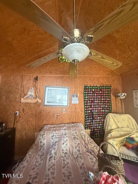 123 Mcmahan Gibbs Rd, Roan Mountain, TN 37687 - bedroom featuring vaulted ceiling and a ceiling fan