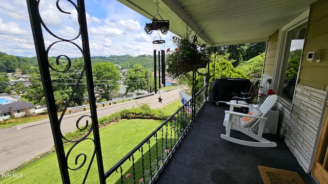 3135 3rd Ave, Saint Paul, VA 24283 - view of balcony