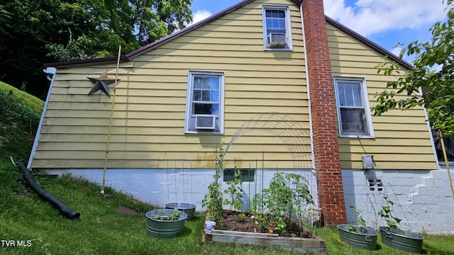 3135 3rd Ave, Saint Paul, VA 24283 - view of side of home with a chimney