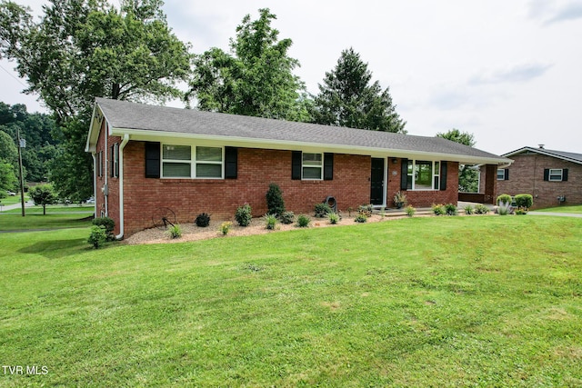 1908 Old Tusculum Rd, Greeneville, TN 37745 - ranch-style house with brick siding and a front yard
