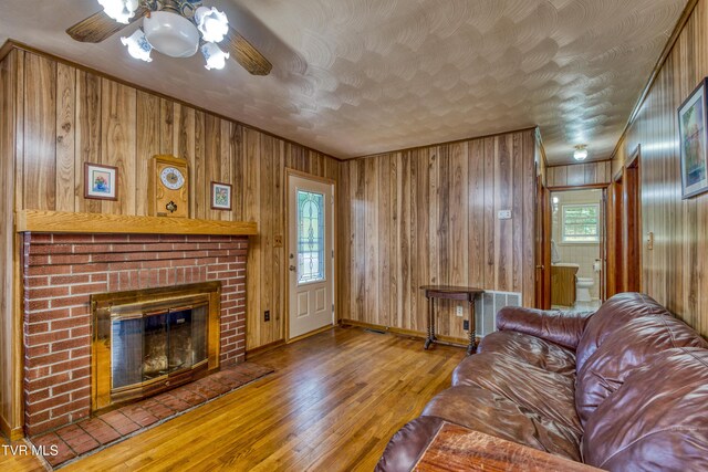 825 Cumberland St, Marion, VA 24354 - photo 5