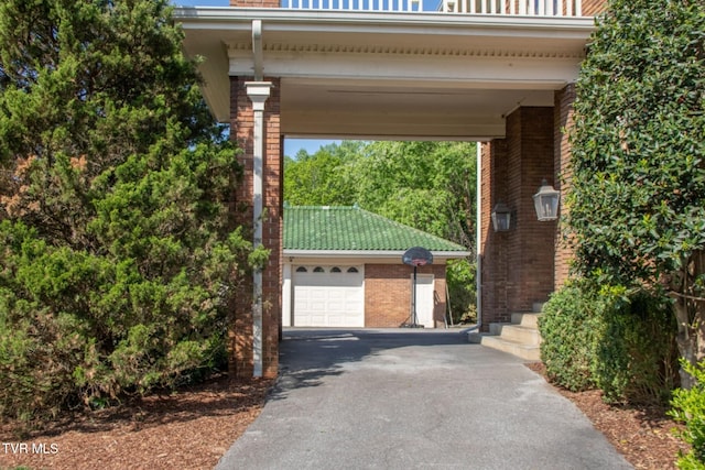 940 Park St, Bristol, VA 24201 - exterior space with driveway