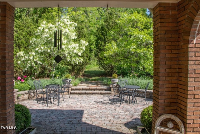 940 Park St, Bristol, VA 24201 - view of patio / terrace featuring outdoor dining space