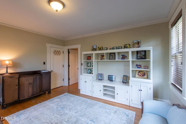 940 Park St, Bristol, VA 24201 - office space featuring wood finished floors and ornamental molding