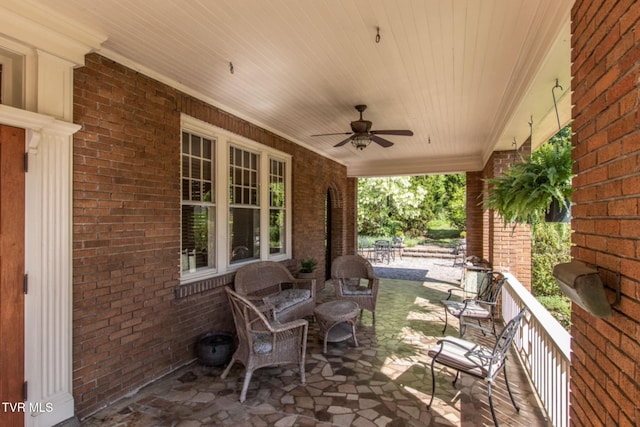 940 Park St, Bristol, VA 24201 - view of patio / terrace with a ceiling fan