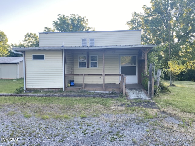 1959 Boones Creek Rd, Jonesborough, TN 37659 - back of property featuring covered porch