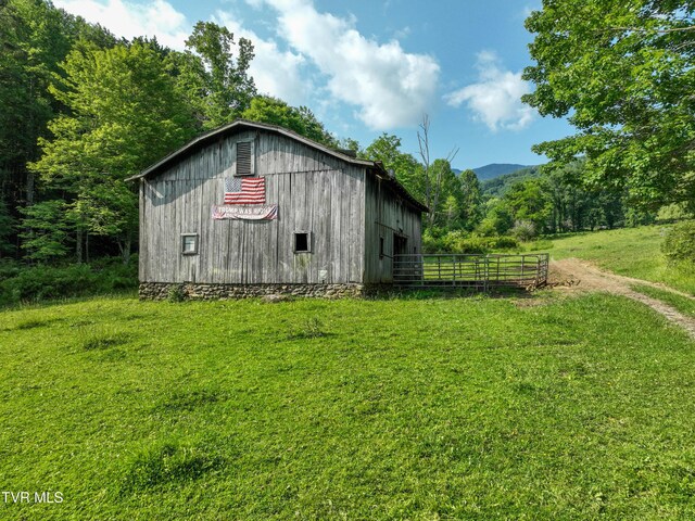 325 Cove Creek Rd, Roan Mountain, TN 37687