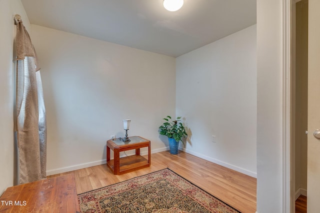 1634 Highland St, Kingsport, TN 37664 - corridor featuring wood finished floors