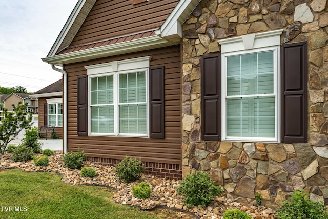 1124 Martingale Sq, Kingsport, TN 37663 - view of side of home featuring stone siding