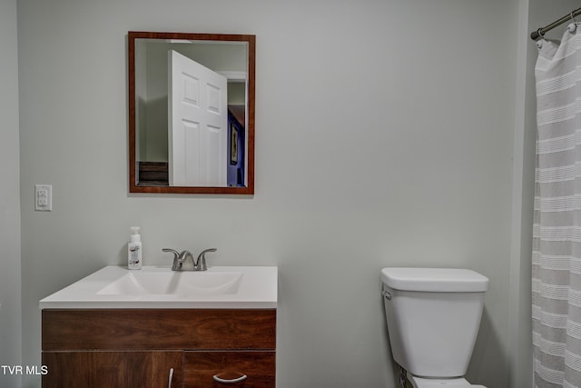 305 Emerald Chase Cir, Johnson City, TN 37615 - full bath with vanity and a shower with shower curtain