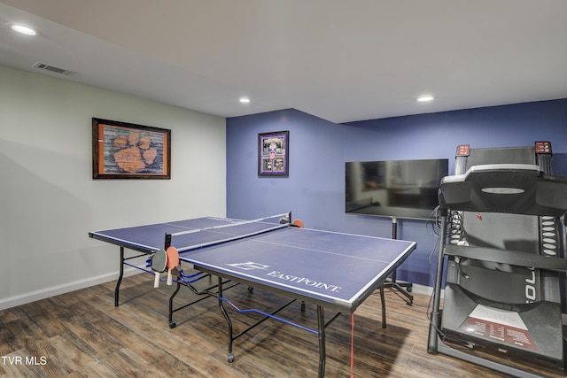 305 Emerald Chase Cir, Johnson City, TN 37615 - rec room with wood finished floors and recessed lighting