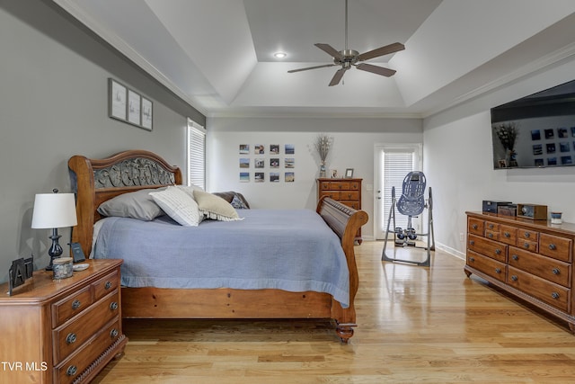 305 Emerald Chase Cir, Johnson City, TN 37615 - bedroom with multiple windows, light wood-type flooring, vaulted ceiling, recessed lighting, and ceiling fan