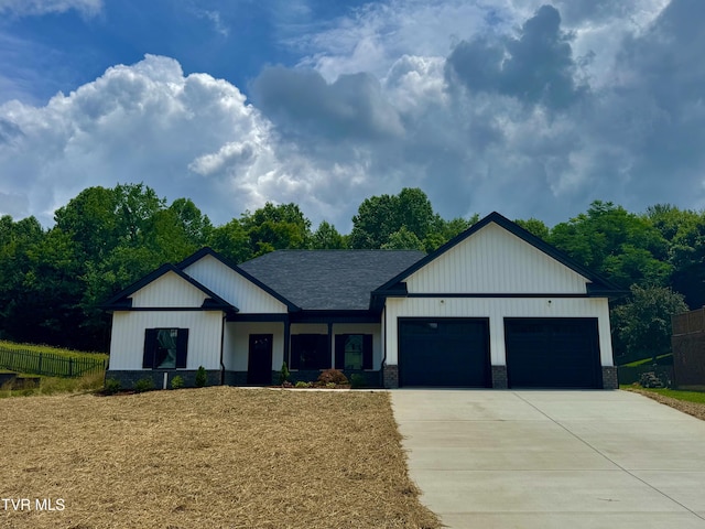 1308 Walnut Grove Rd, Jonesborough, TN 37659 - modern farmhouse style home featuring a garage and driveway
