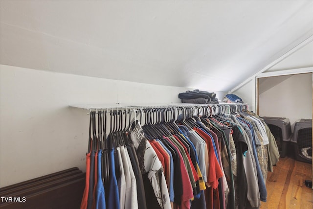 26417 Old Saltworks Rd, Abingdon, VA 24210 - spacious closet with vaulted ceiling and hardwood / wood-style flooring